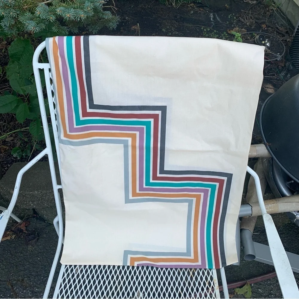 Vintage Lady Pepperell Percale Geometric Chevron Stripes Pillow Cases Set of 2